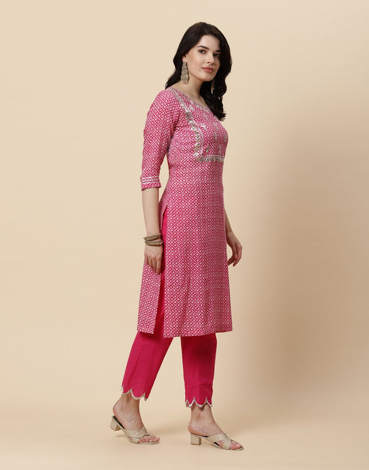 Embroidered Cotton Muslin Kurti With Pant