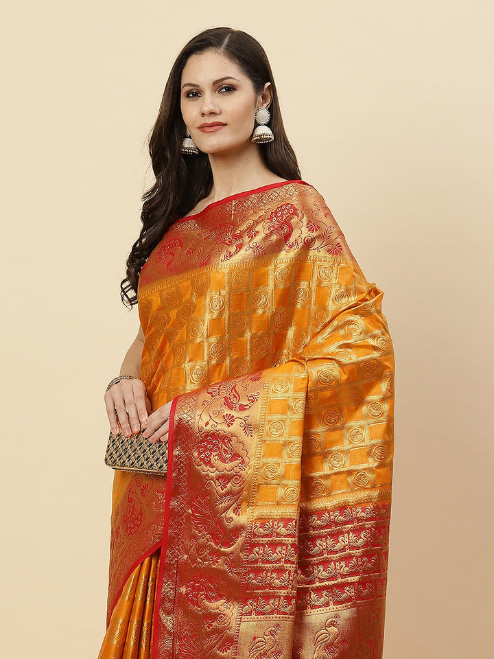Zari Jaal Art Handloom Woven Saree
