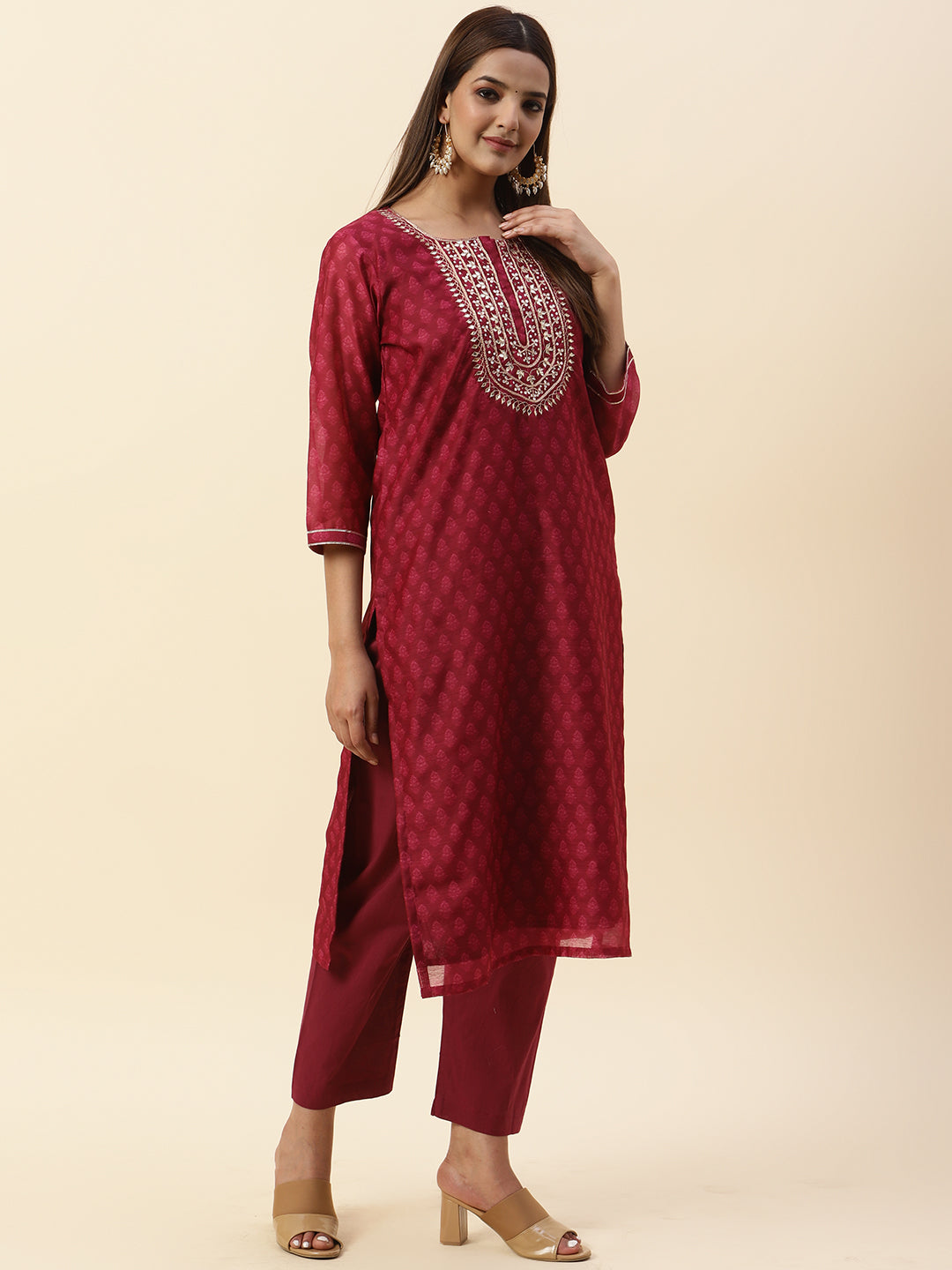Printed &amp; Neck Embroidered Chanderi Kurta With Pants