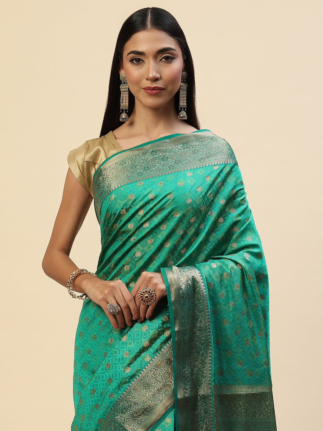 Zari Border Booti Handloom Woven Saree