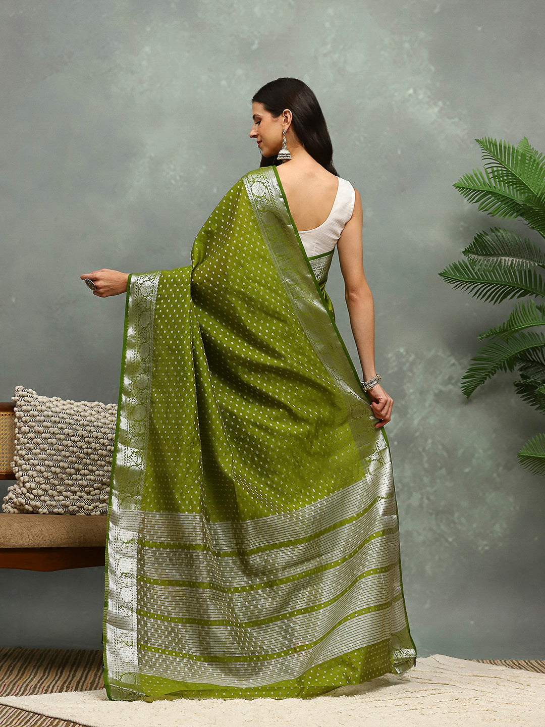 Woven Booti Art Silk Saree