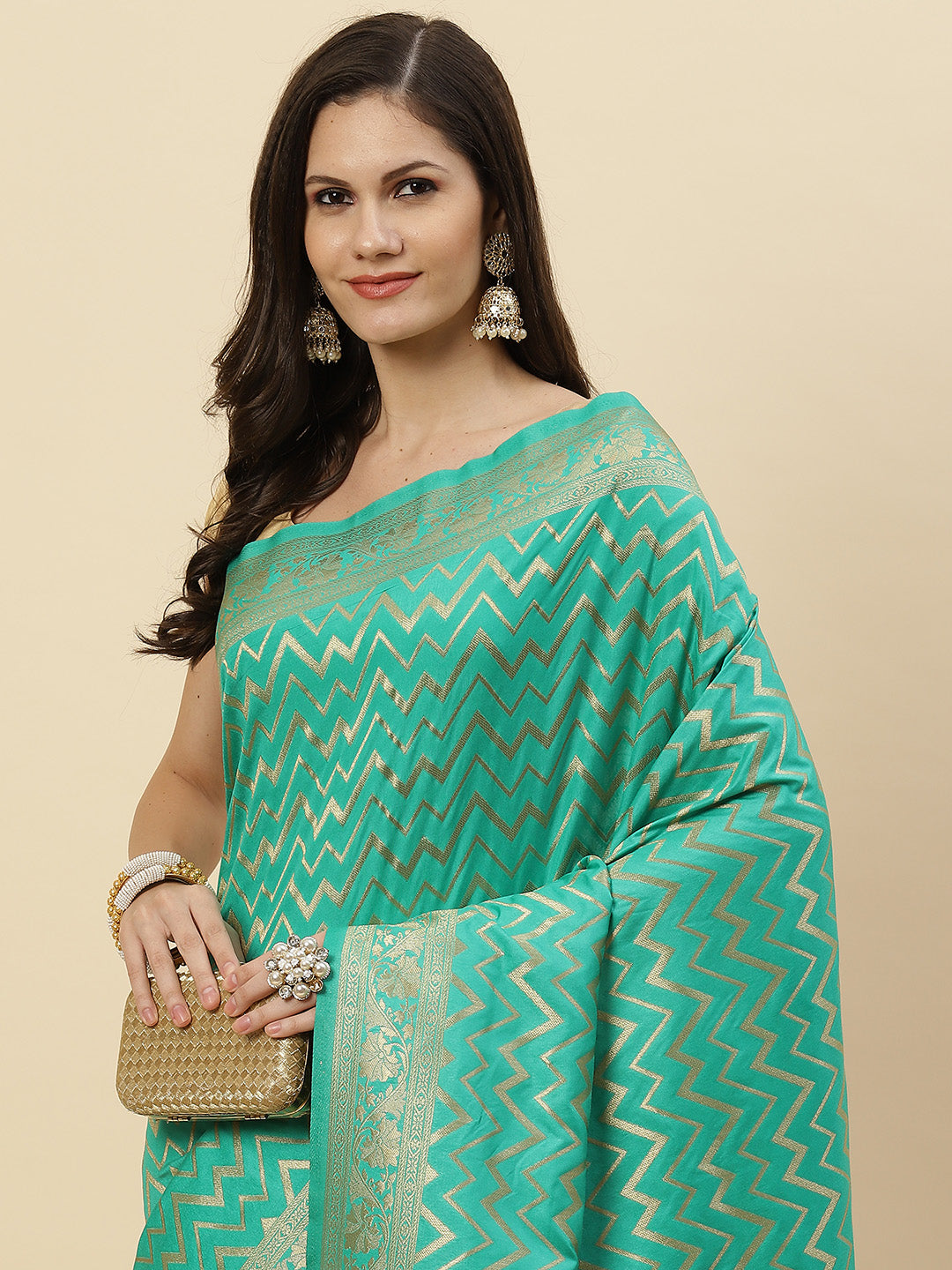 Zari Jaal Art Handloom Woven Saree