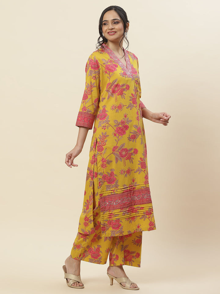 Floral Printed Cotton Kurta With Pants