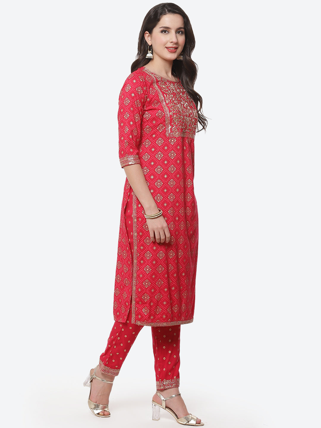 Zari Work Cotton Muslin Kurti Printed Pant And Dupatta