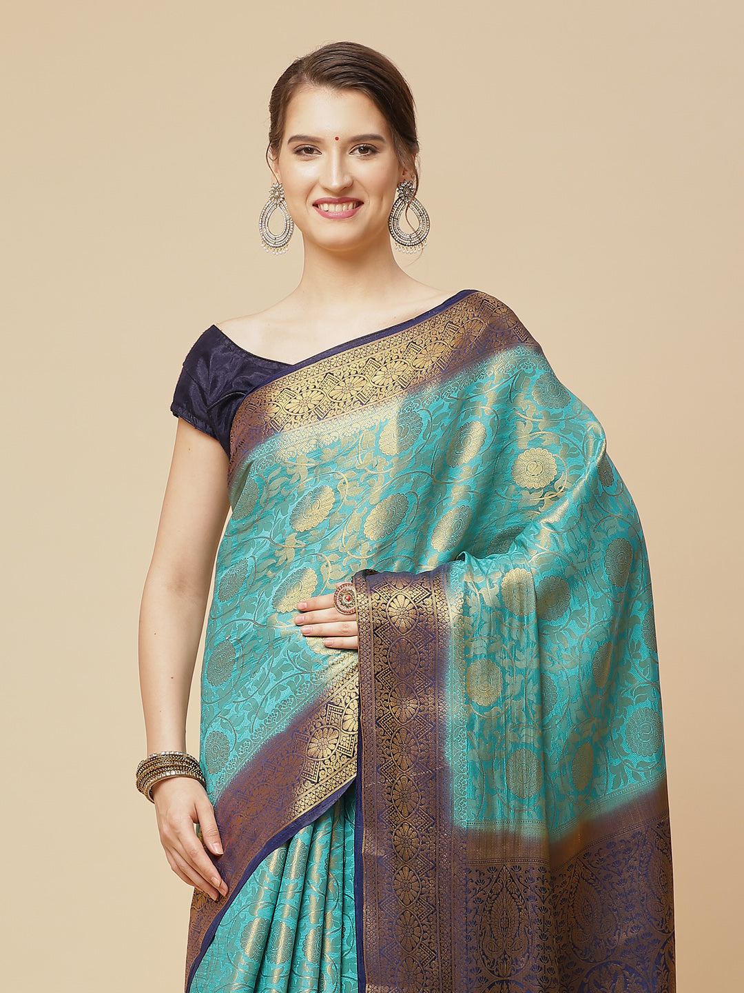 Zari Jaal Art Handloom Woven Saree