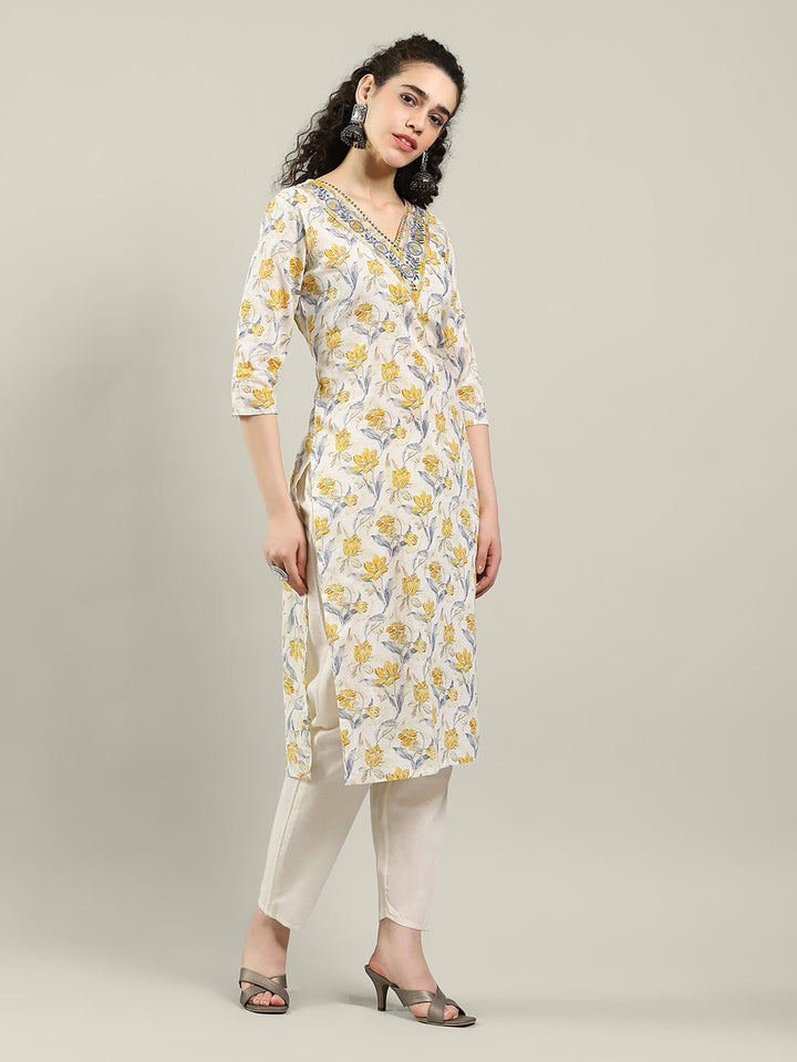 Printed Cotton Blend Kurta &amp; Pants