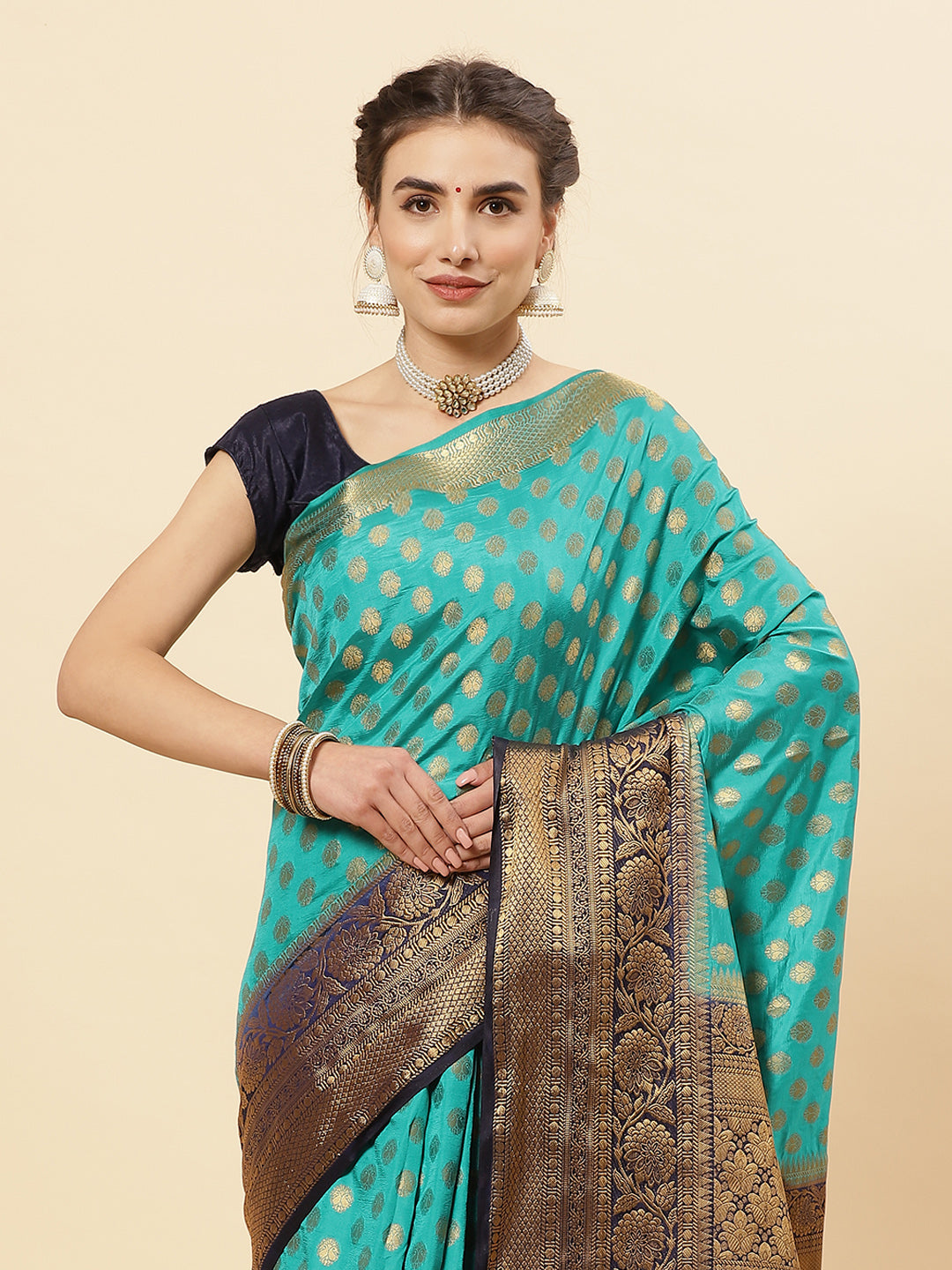 Art Handloom Saree with Zari Border Booti