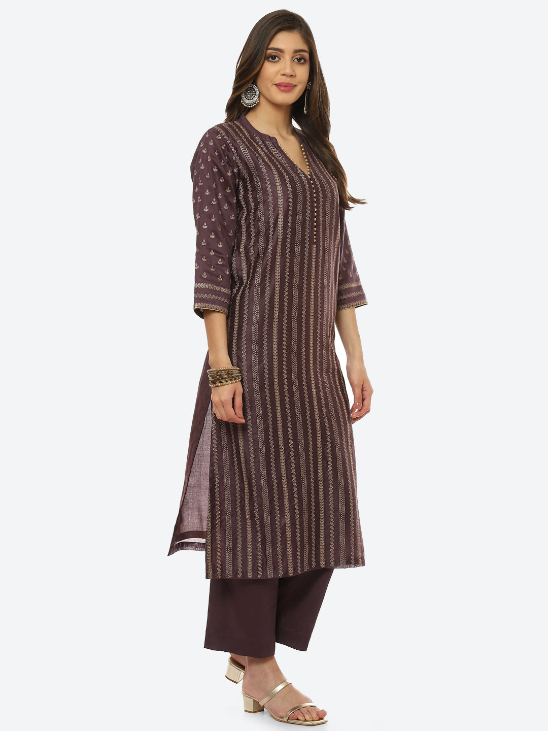 Resham Embroidered Booti Border Chanderi kurta With Pant &amp; Dupatta