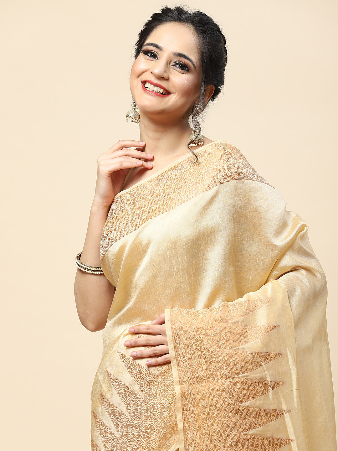 Plain Zari Border Handloom Woven Saree