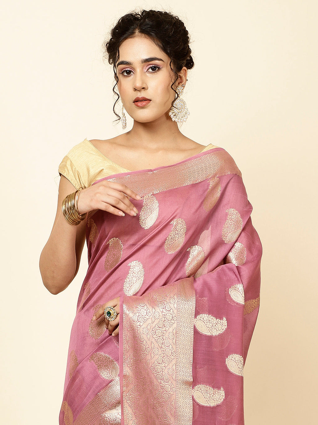 Zari Border Booti Woven Cotton Saree