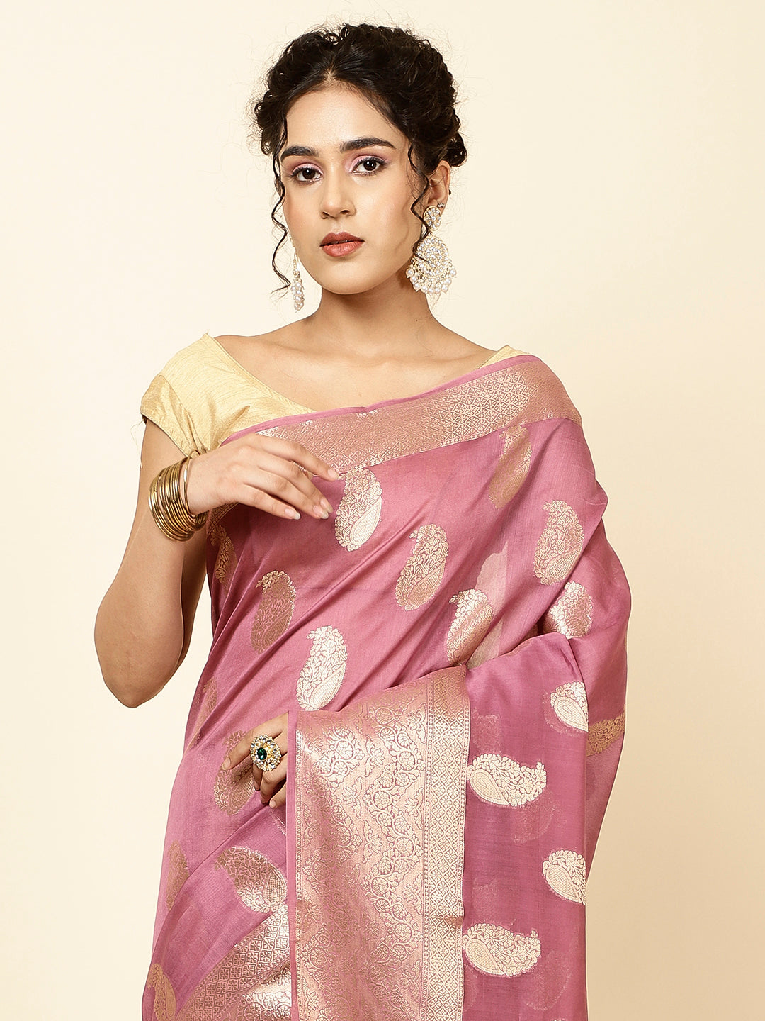Zari Border Booti Woven Cotton Saree