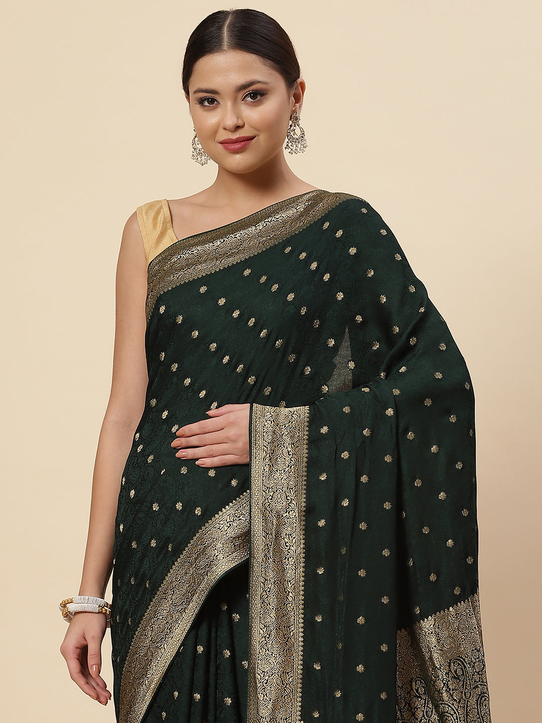 Zari Booti Crepe Plain Saree