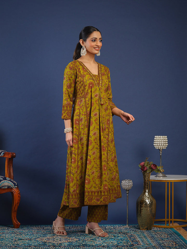 Mehndi Cotton Blend Printed Straight Suit Set