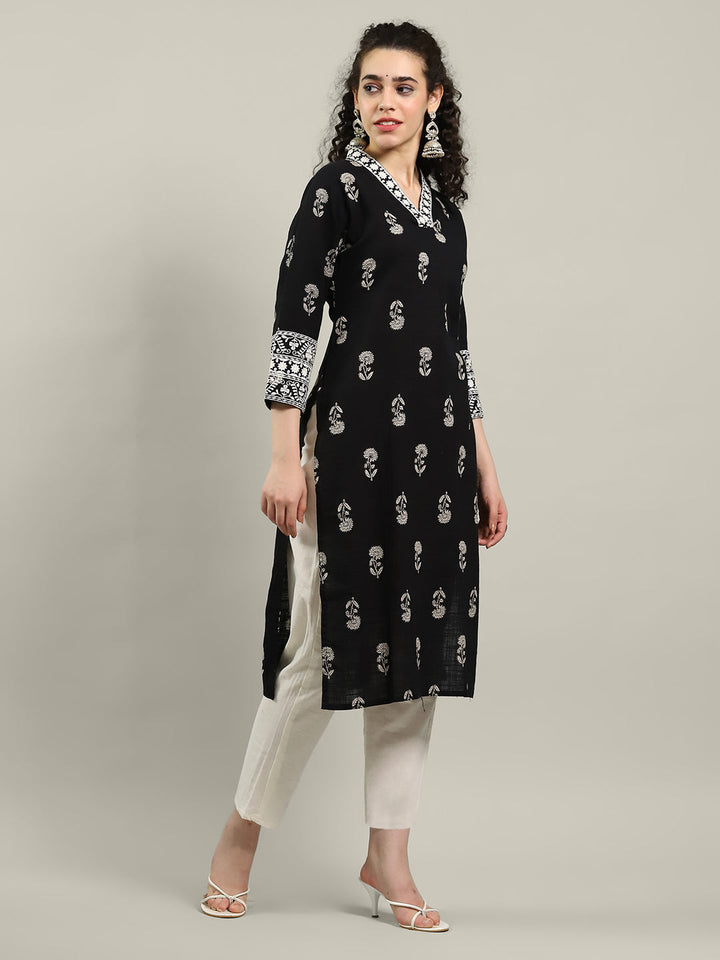 Printed Neck Embroidered Cotton Blend Kurta