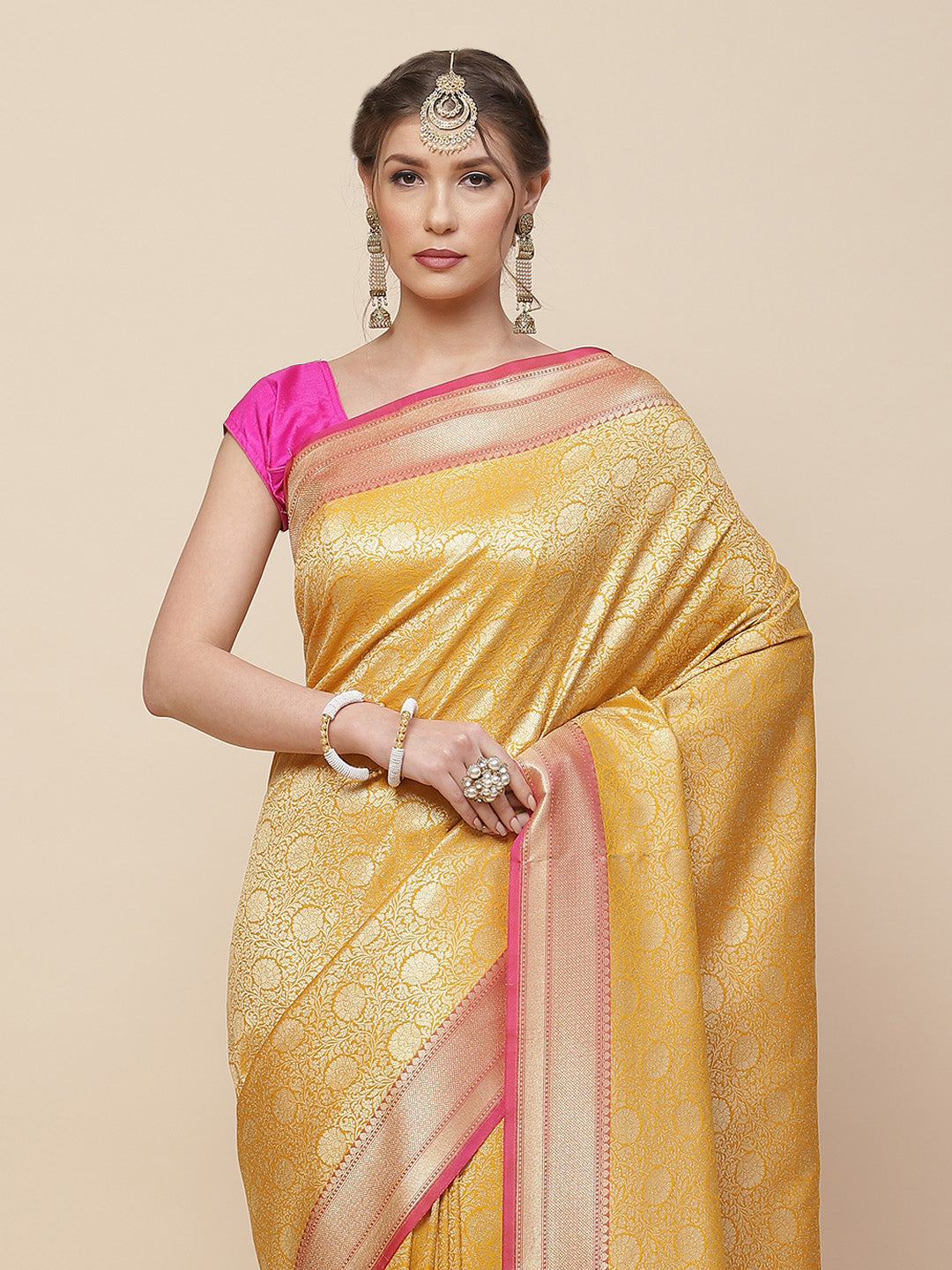 Zari Jaal Banarasi Woven Saree