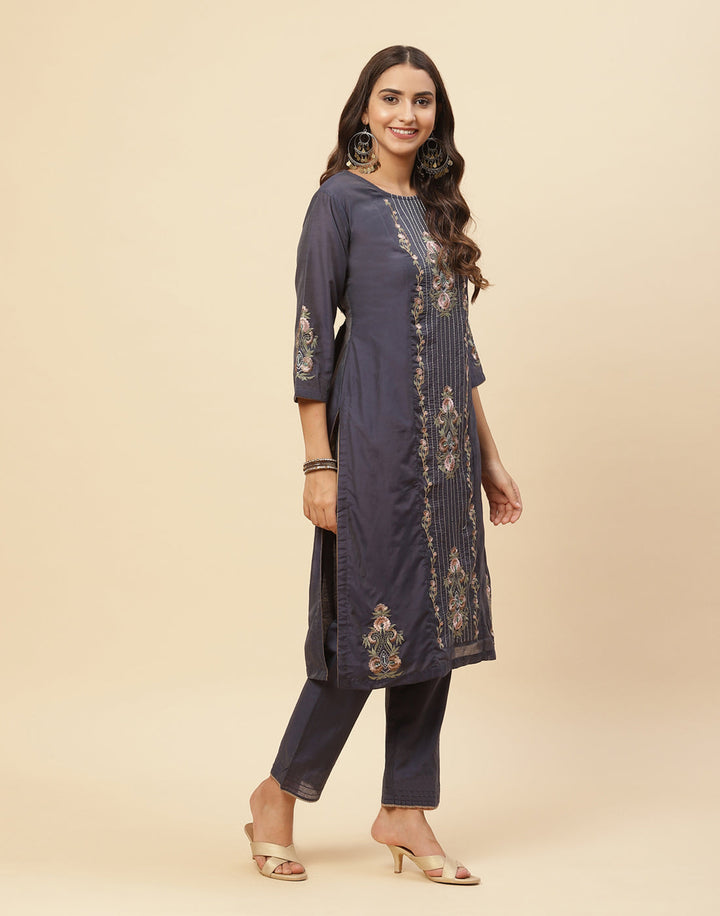 Resham Work Embroidered Chanderi Kurti With Pant