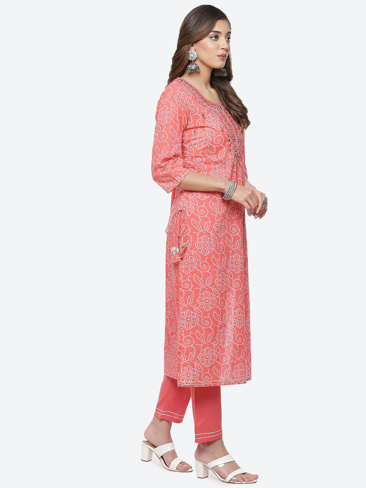 Resham Mirror Booti Cotton Kurta With Pant &amp; Chinone Dupatta
