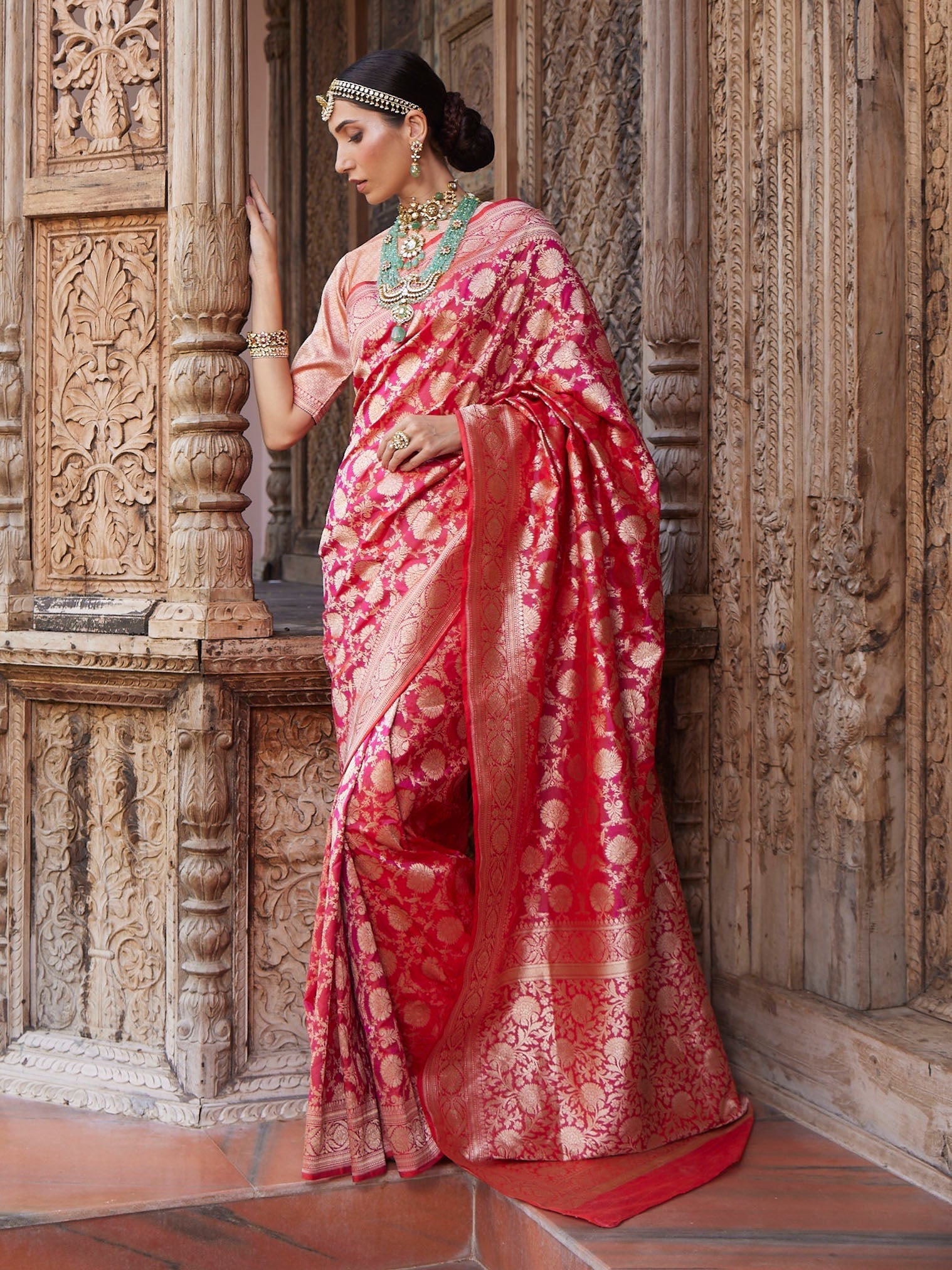 Floral Zari Jaal Banarasi Woven Saree