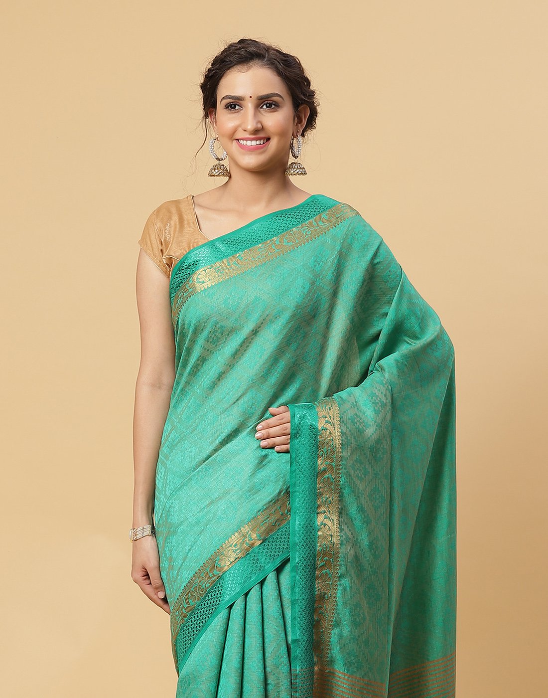 Woven Art Handloom Saree With Zari Border