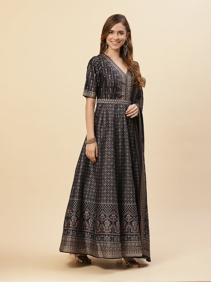 Art Tussar Digital Printed Anarkali Kurti With Chudidar And Printed Dupatta