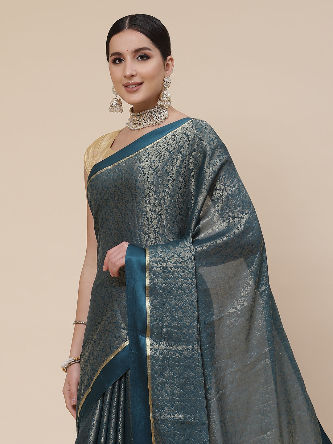 Light Brocade Georgette Plain Saree