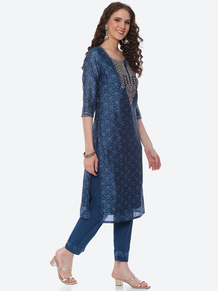 Gota Neck Booti Chanderi Kurta With Pant &amp; Dupatta