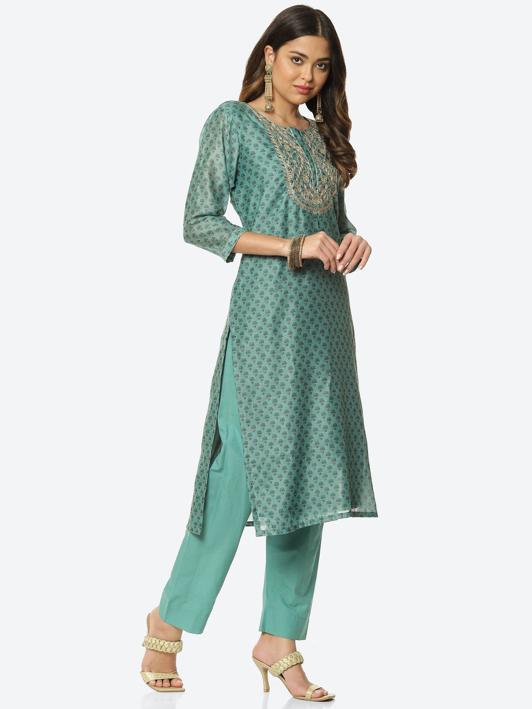 Zari Embroidered Printed Chanderi Kurta With Pant
