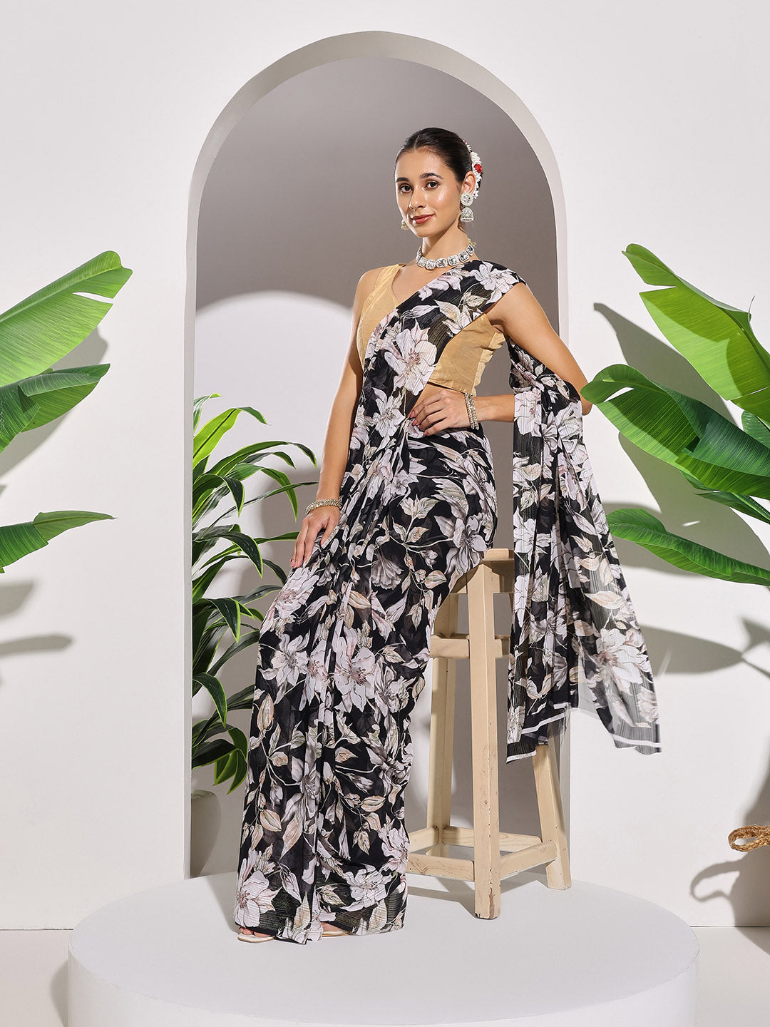 Floral Printed Georgette Saree