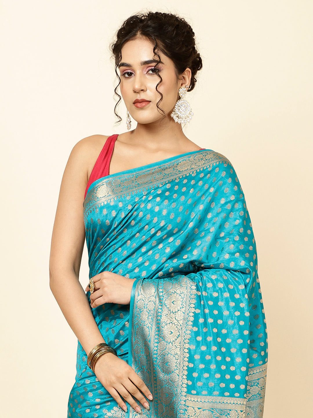 Zari Border Woven Handloom Saree