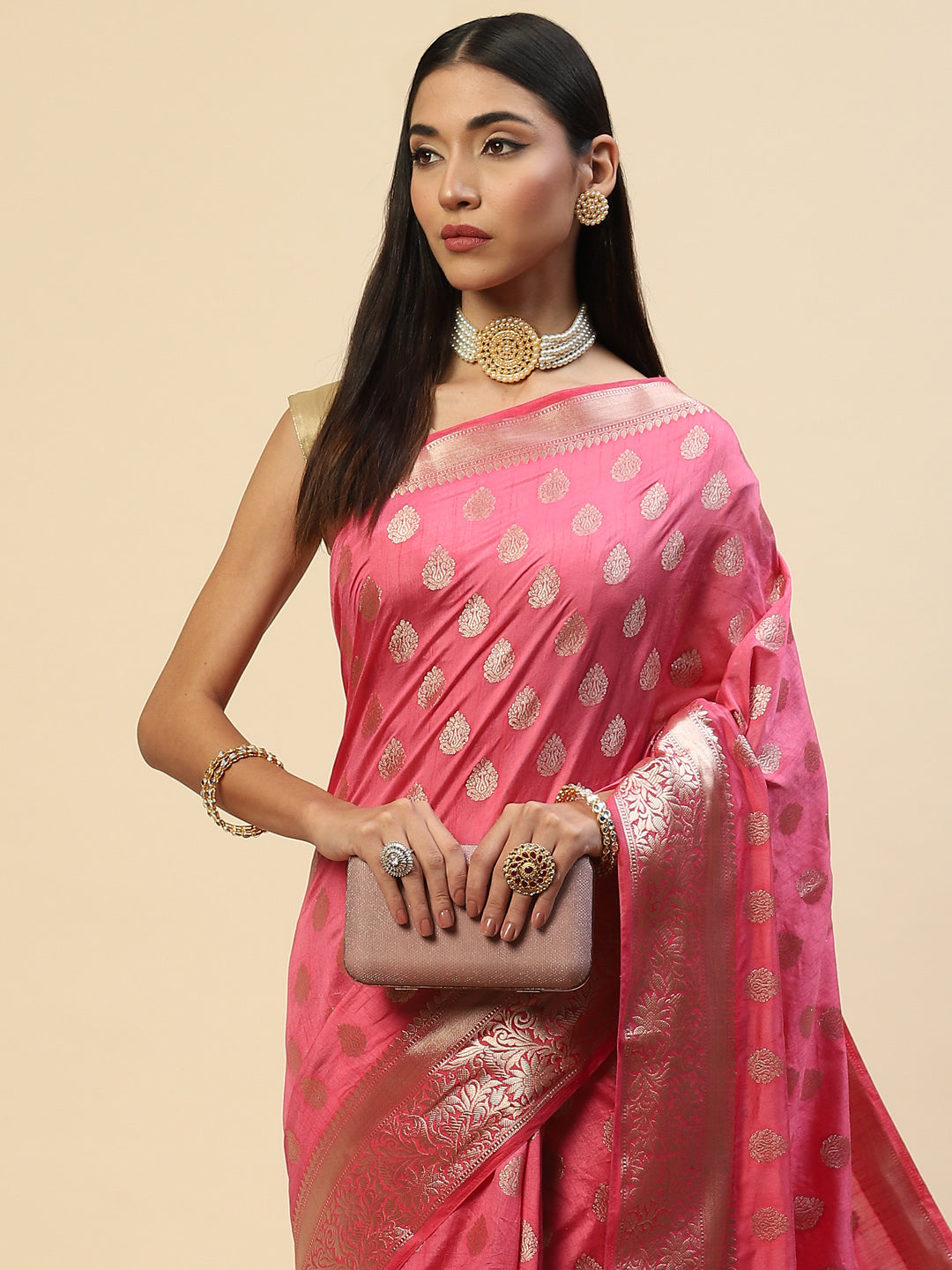 Zari Border Booti Handloom Woven Saree