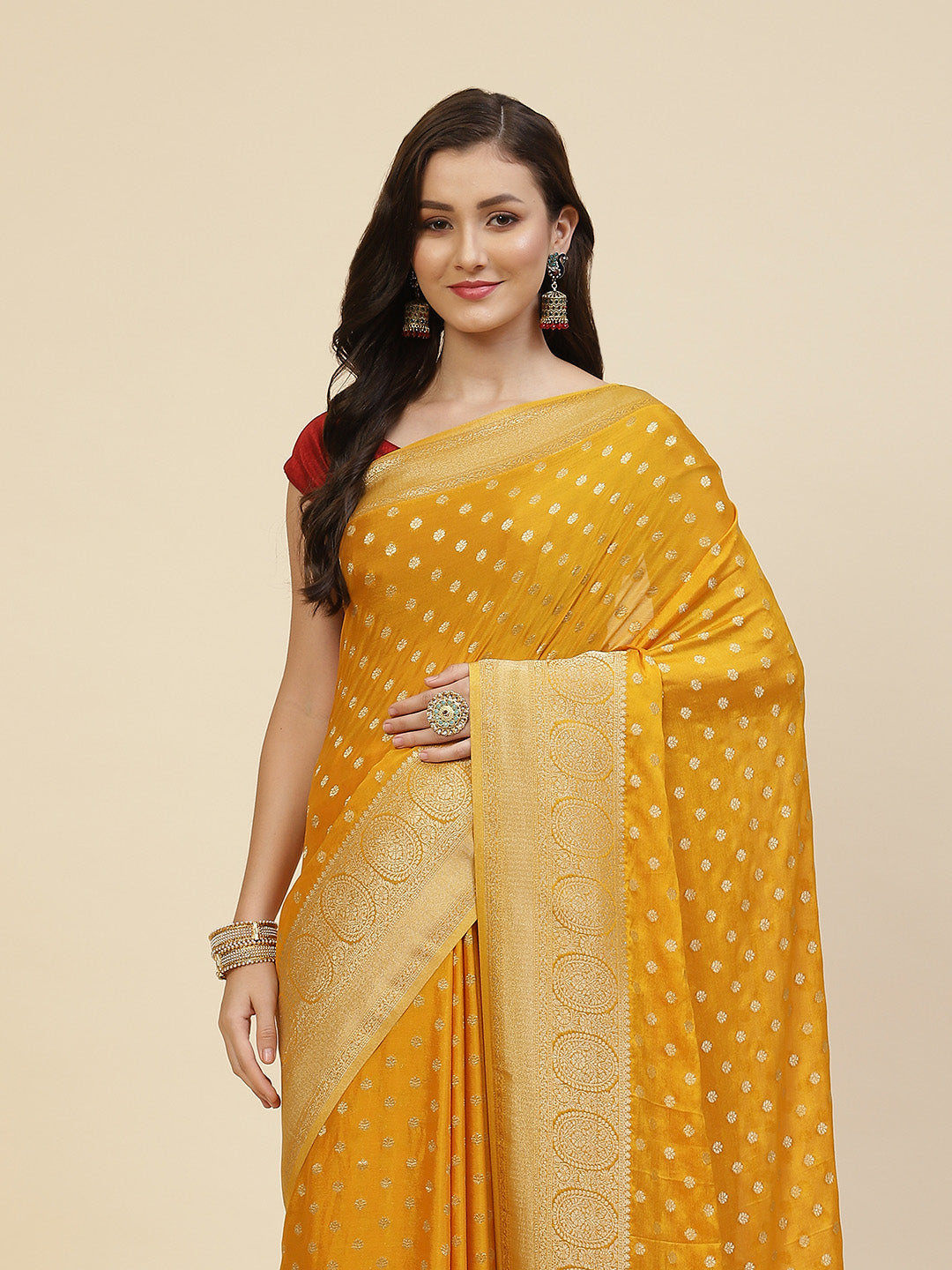 Zari Booti Crepe Plain Saree