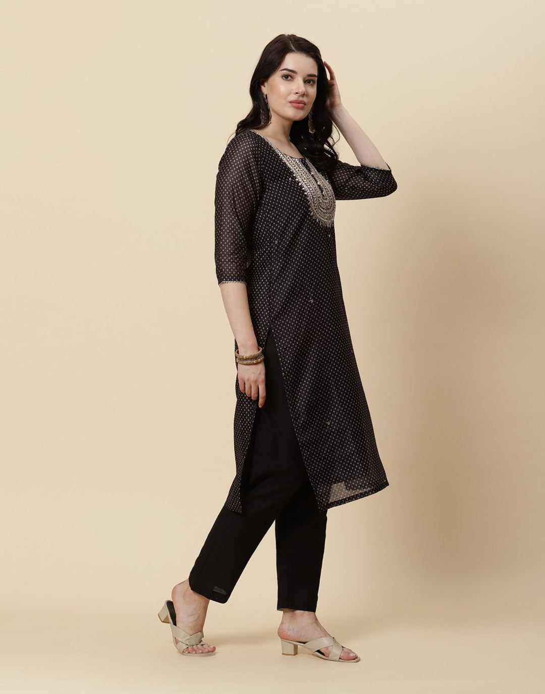 Embroidered Chanderi Kurti With Pant