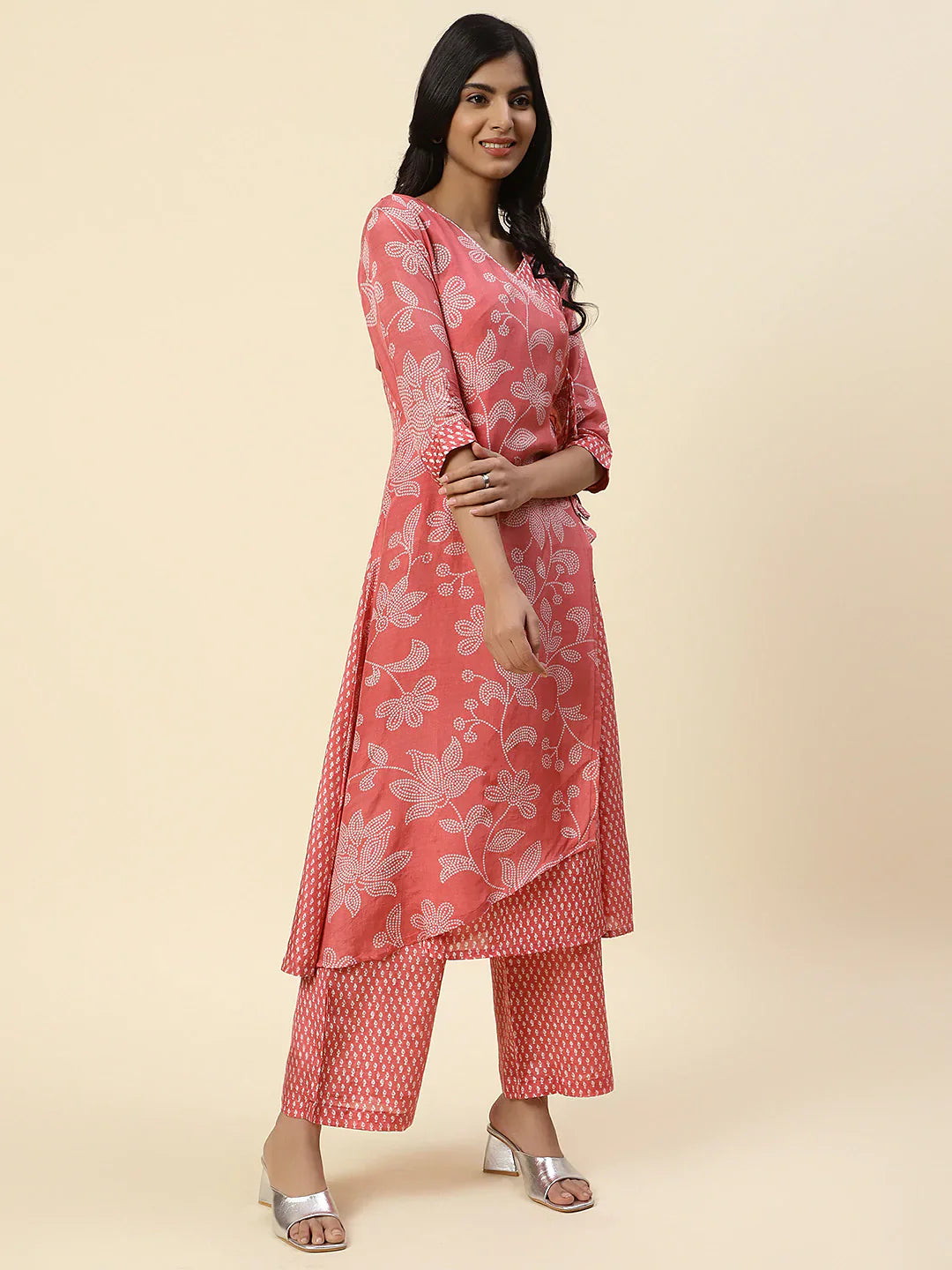 Floral Printed Muslin Kurta With Pants