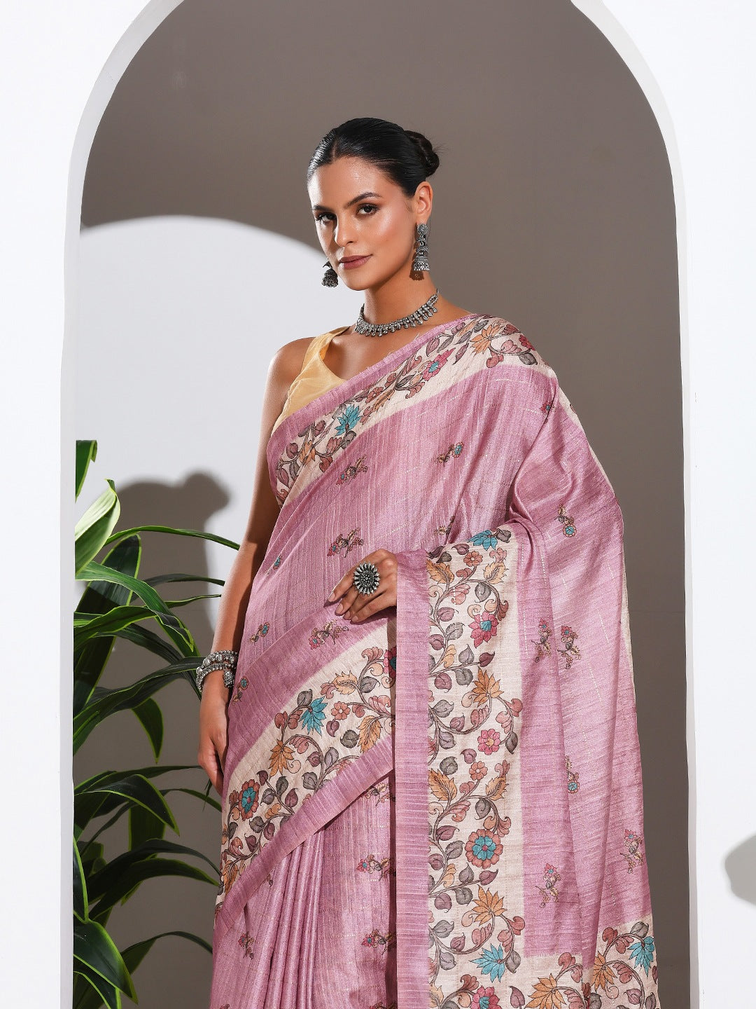 Floral Printed Tussar Silk Saree