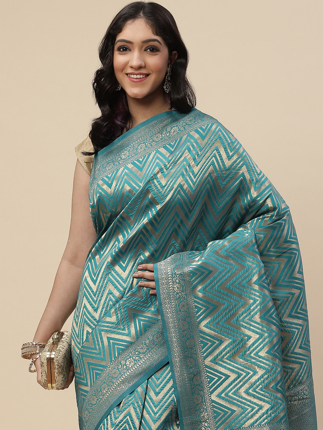 Zari Jaal Handloom Woven Saree