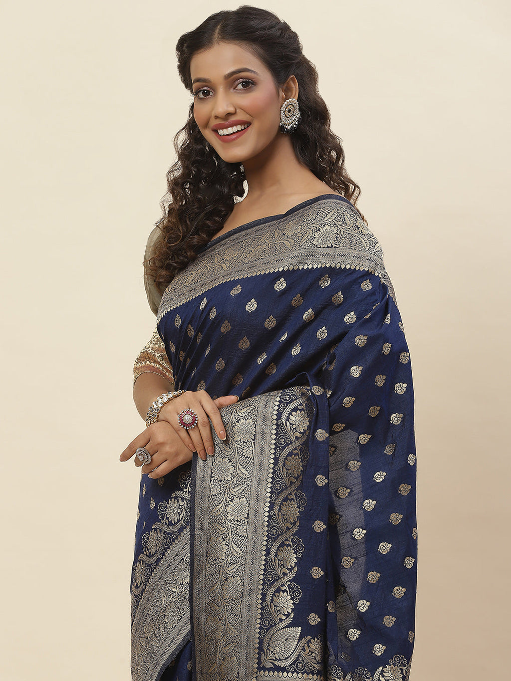Zari Border Woven Handloom Saree