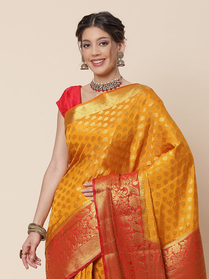 Zari Border Booti Work Art Handloom Woven Saree