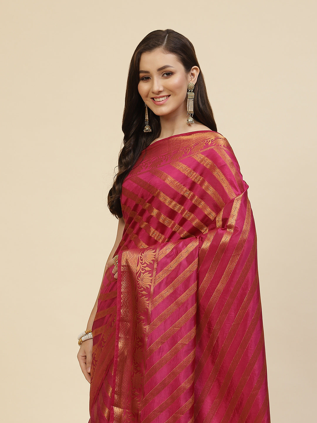 Zari Jaal Stripes Handloom Woven Saree