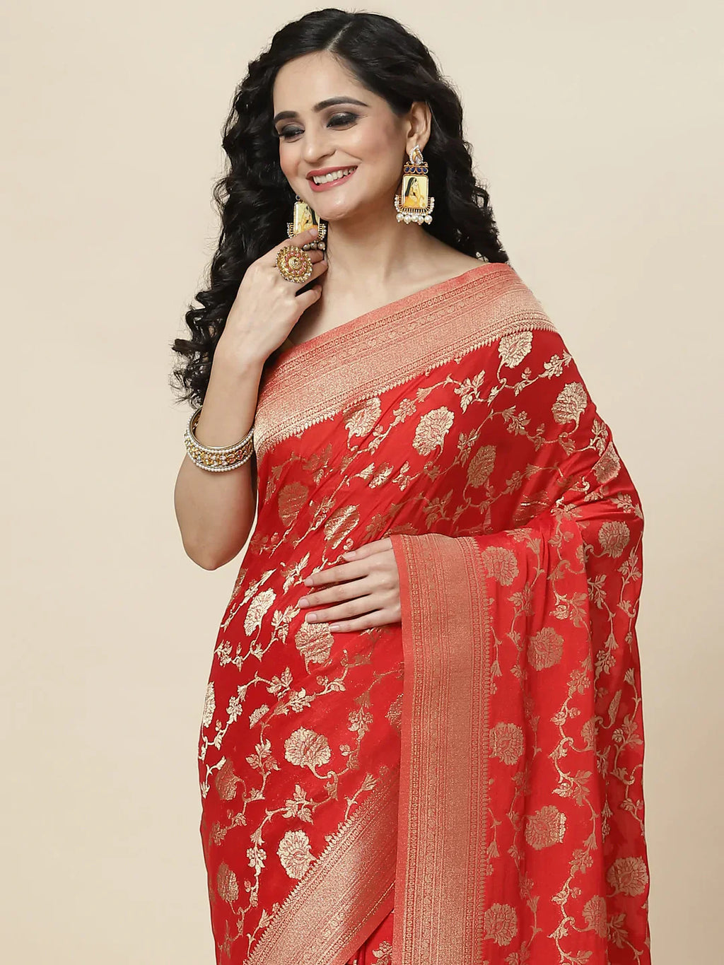 Floral Zari Jaal Georgette Plain Saree