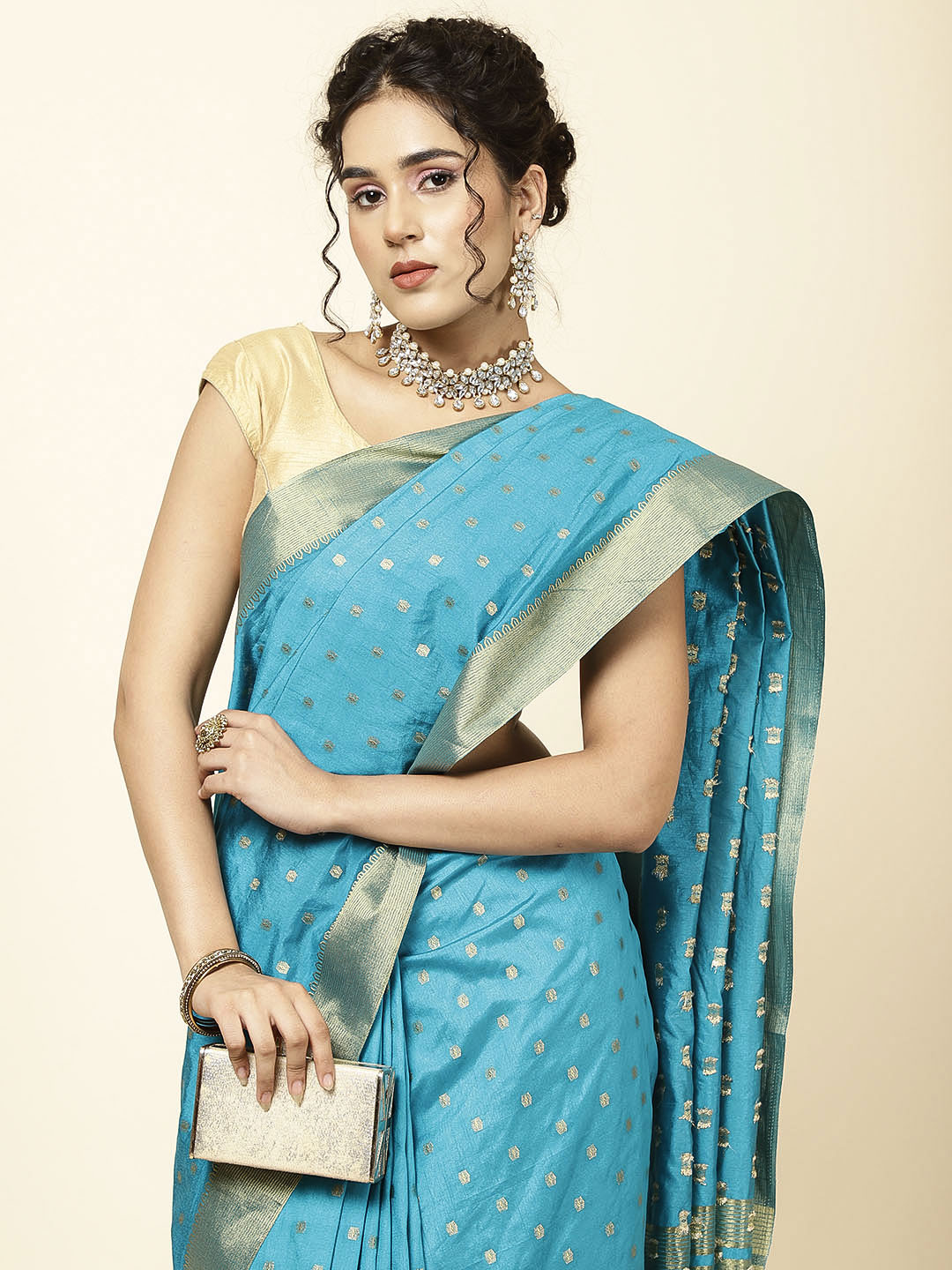 Zari Border Booti Woven Handloom Saree
