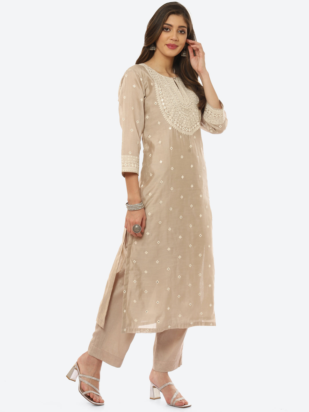 Resham Neck Booti Cotton Kurta With Pant &amp; Dupatta