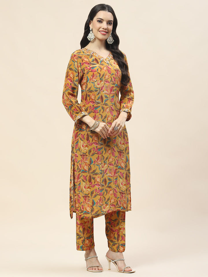Printed Crepe Kurta With Pants