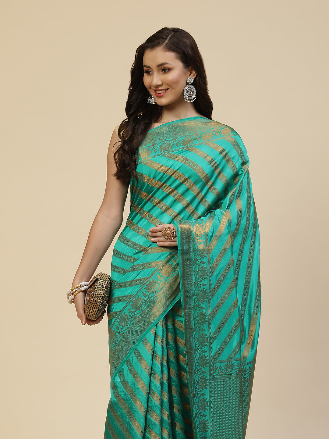 Zari Jaal Stripes Handloom Woven Saree