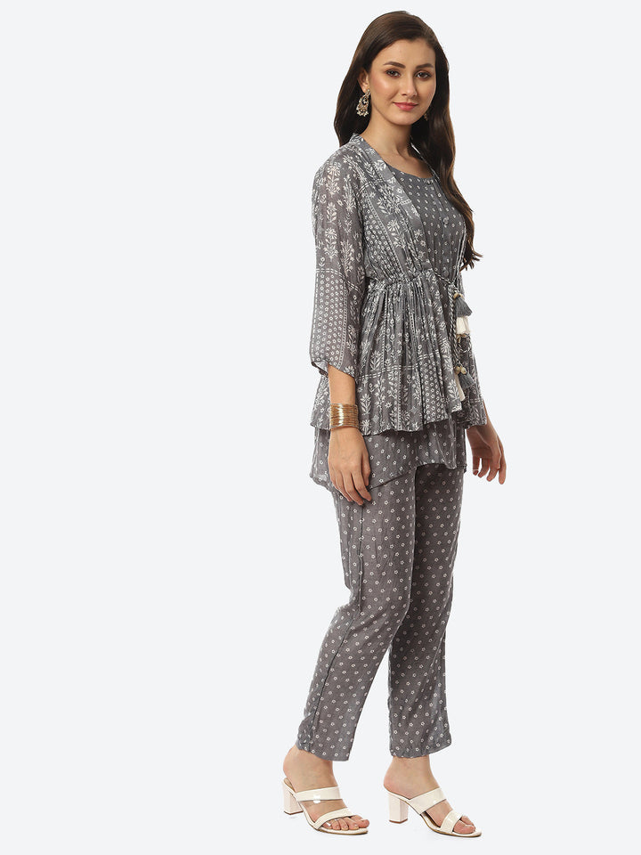 Floral Printed Muslin Kurti With Pant &amp; Jacket