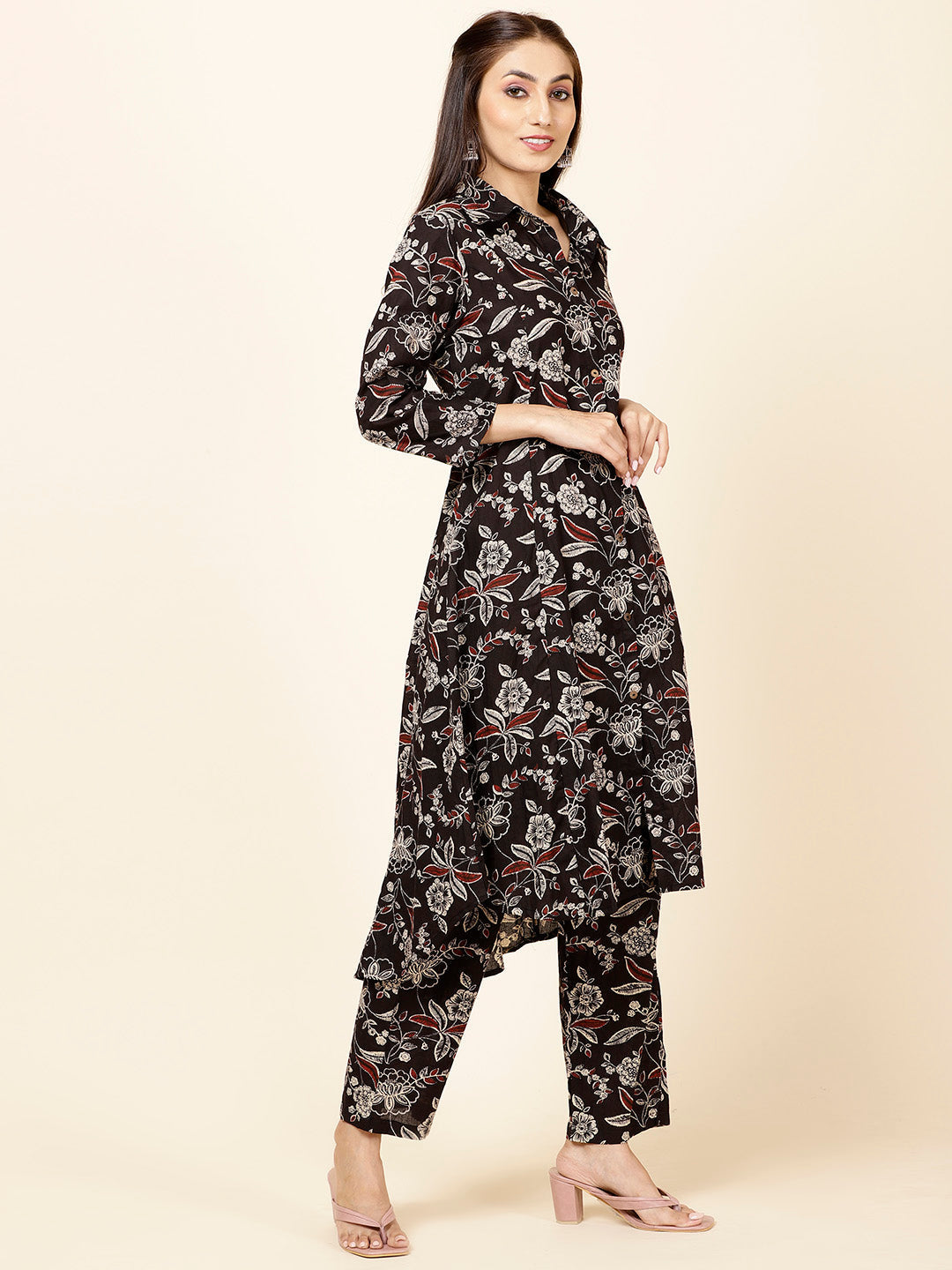 Floral Printed Cotton Kurta With Pants