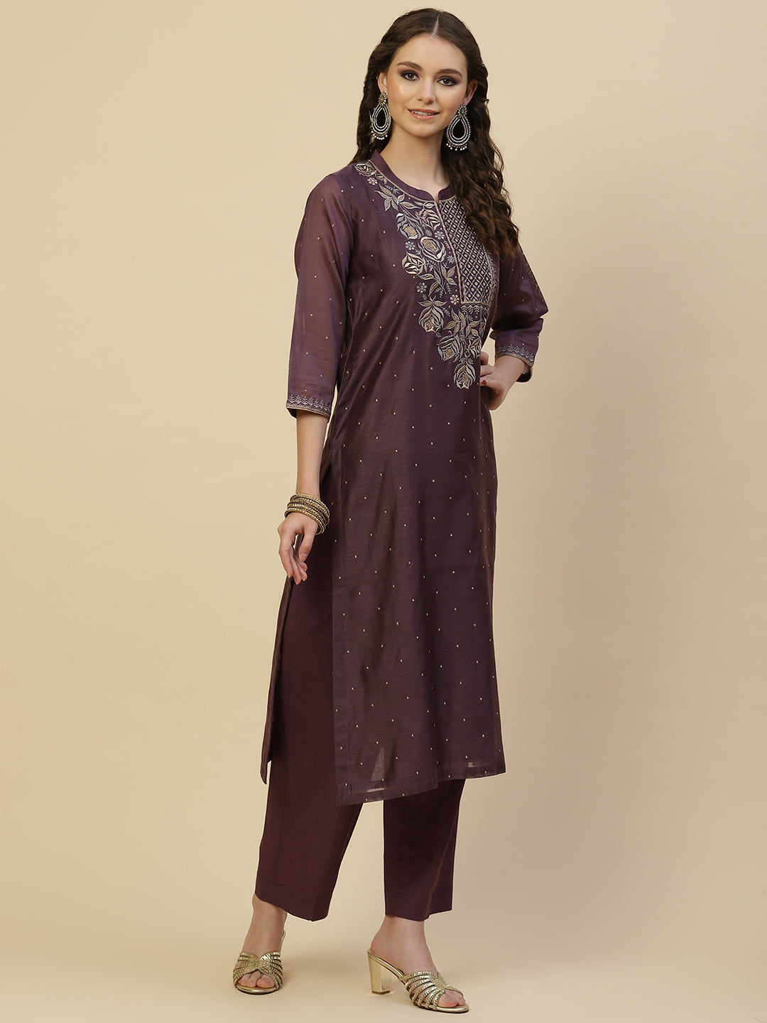 Resham Neck Embroidered Chanderi Kurta With Pants &amp; Dupatta