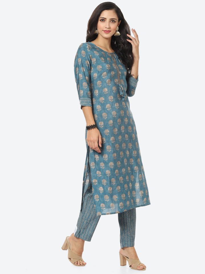 Floral Printed Muslin Kurti With Pant