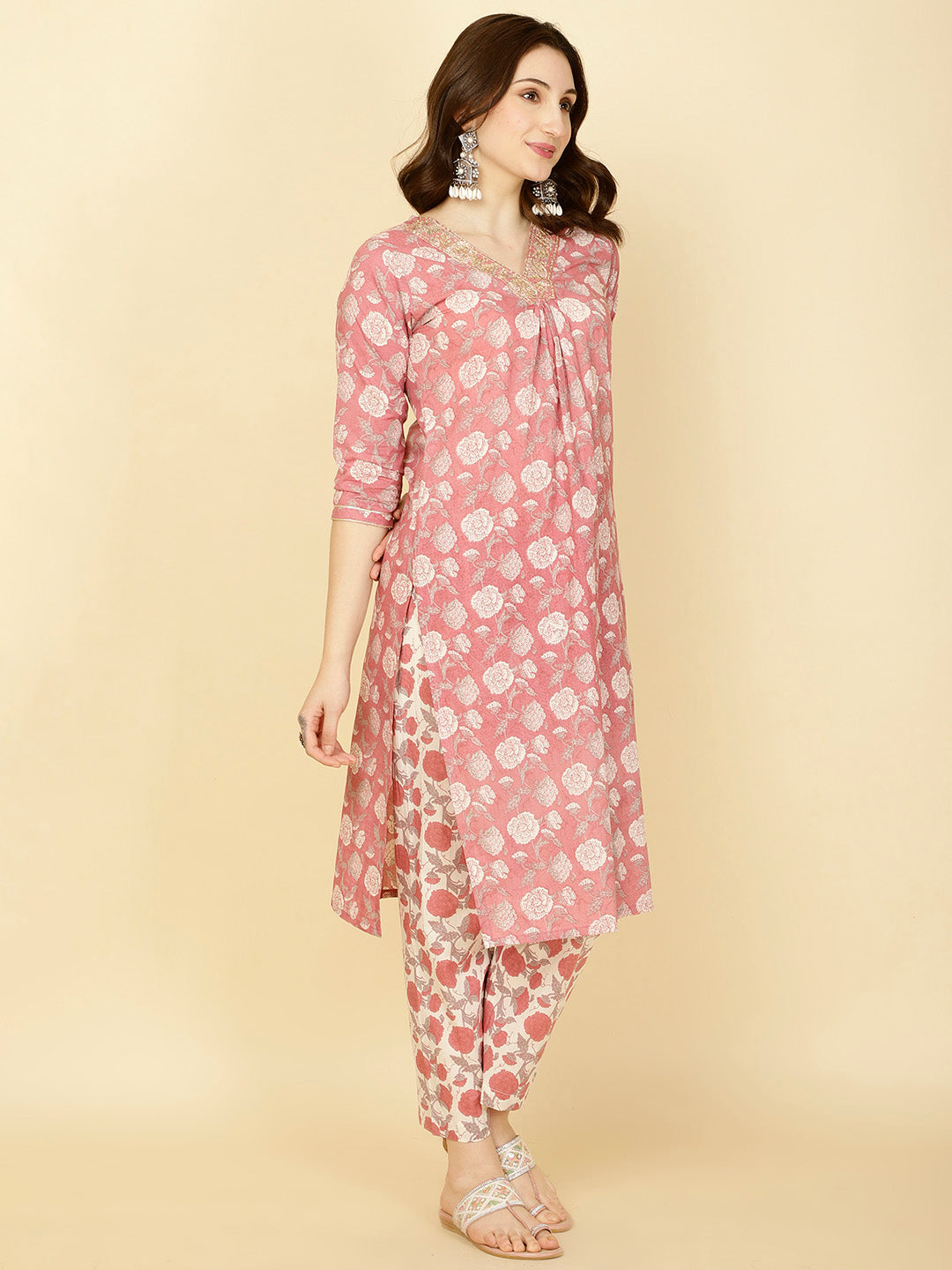 Floral Printed Cotton Kurta With Pants