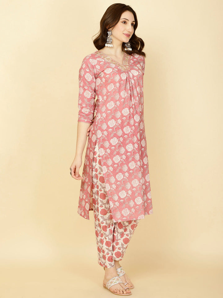 Floral Printed Cotton Kurta With Pants