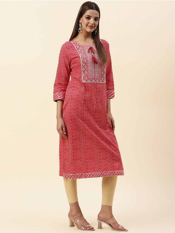 Printed &amp; Neck Embroidered Cotton Kurta